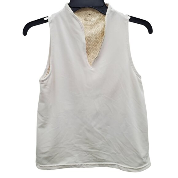 Nike Dri-Fit Women's White Notched V-Neck‎ Shelf Bra Fitted Sleeveless Tank Sz M - Picture 1 of 7